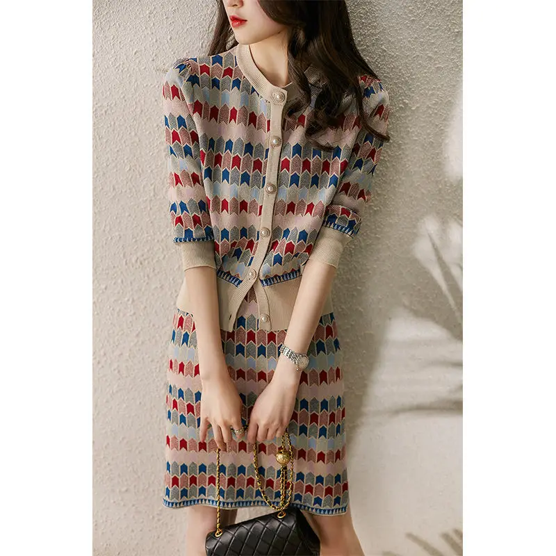 

Женский осенний комплект из двух предметов, свитер и юбка, Y480