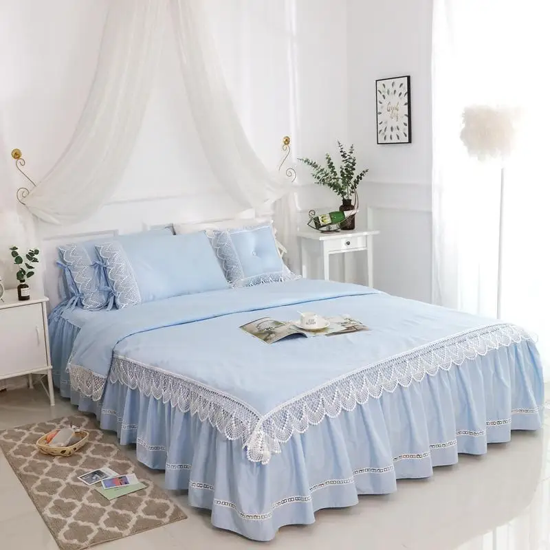 Роскошный кружевной комплект постельного белья с оборками двуспальный белого и