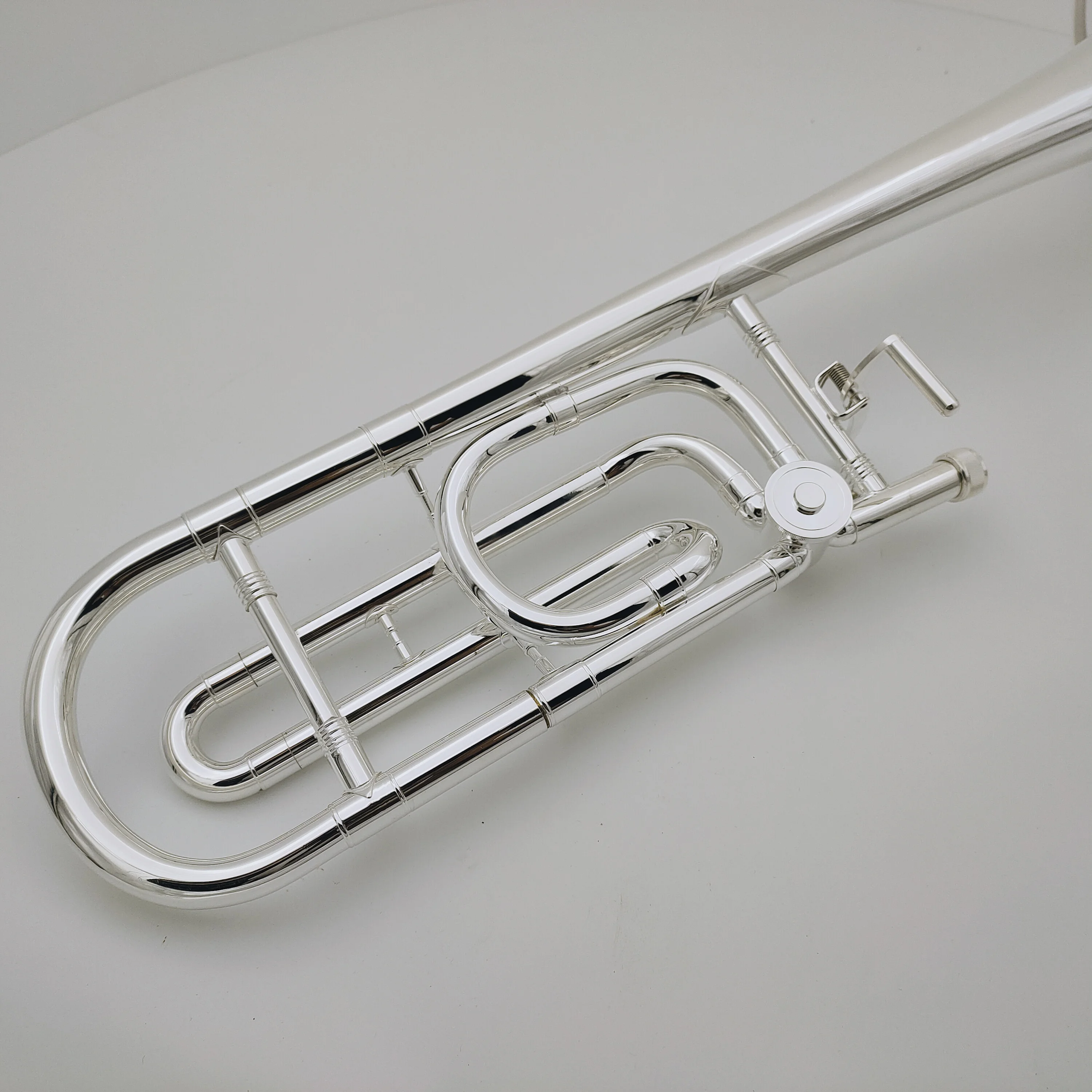 Лидер продаж музыкальный инструмент с мундштуком чехол из Tenor Trombone Bb/F серебряным