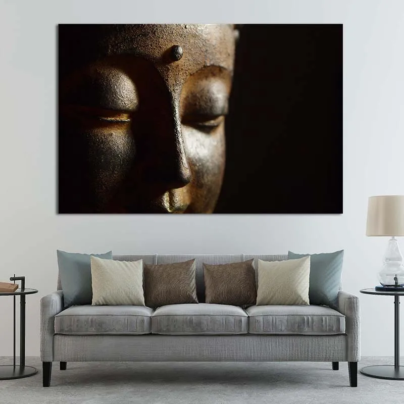 Картина на черном фоне с изображением лица Будды половина портрета религиозным