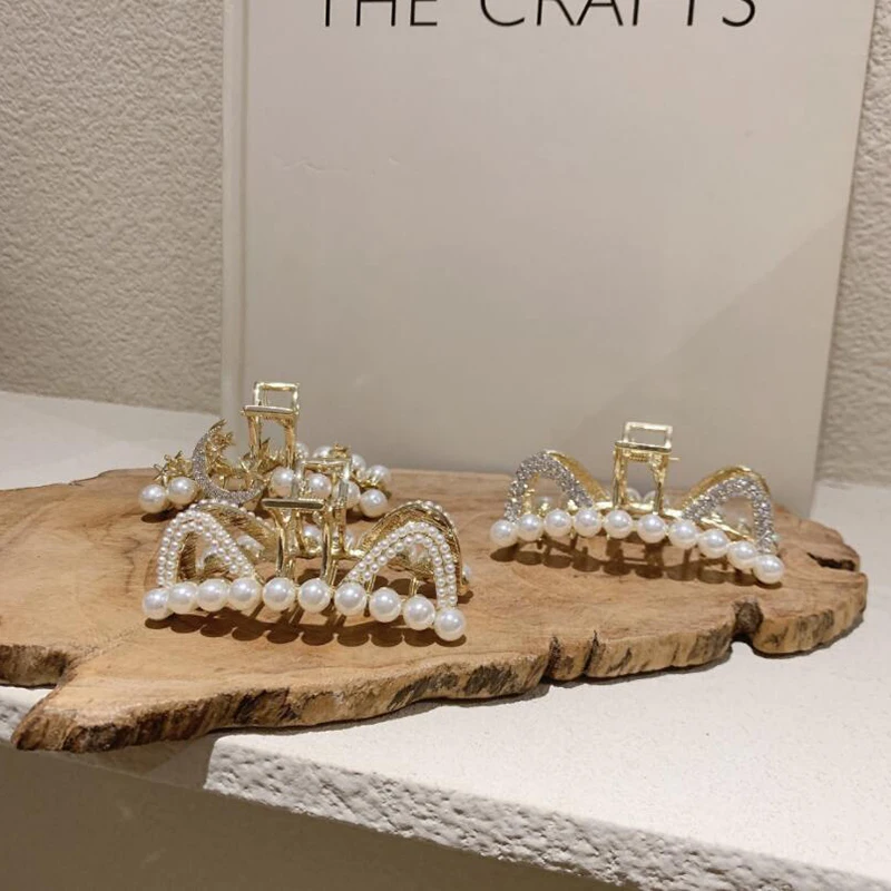 

9 Styles Elegant Pearl Hair Claws Woman Hairpins Hair Accessories Girls Hair Crab Headwear Hairgrip Fashion Barrettes