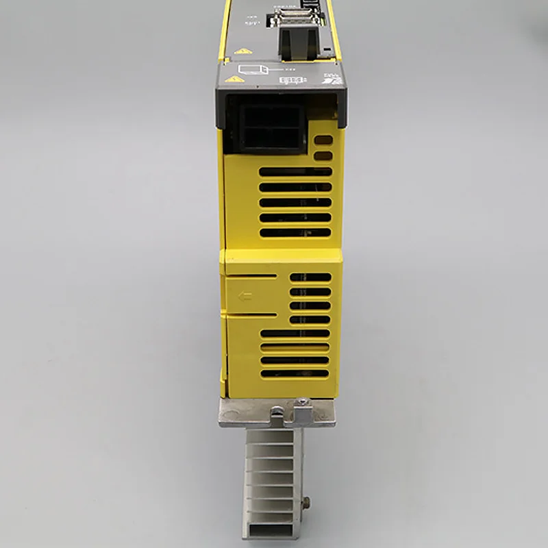 

fanuc A06b-6117-h104 Fanuc Alpha iSV 40 SERVO AMPLIFIER MODULE