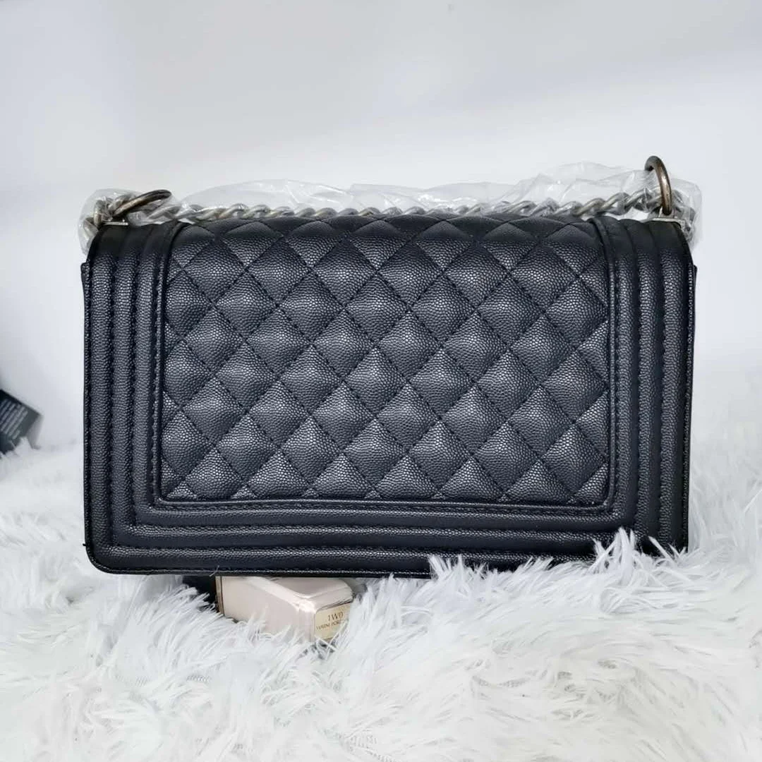 

Fashion Simple Rhombus Necklace Shoulder Bag Small Square Bag Female Designer Handbag