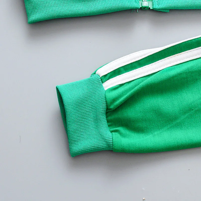 Новая весенняя модная куртка с капюшоном для маленьких девочек пальто + футболка