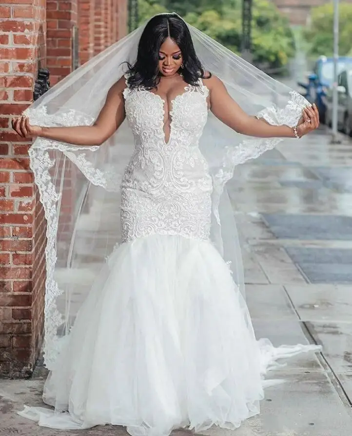 

Fabulous Lace African Mermaid Wedding Dresses Plus Size Custom Made Backless Open Back Court Train Tulle Applique Wedding Gowns