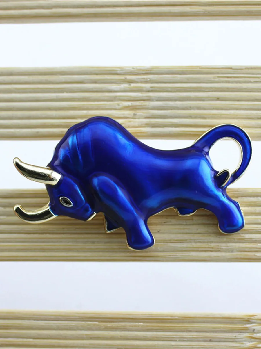 New Year of the Ox Retro enamel fashion bull brooch Alloy creative Zodiac broochs | Украшения и аксессуары