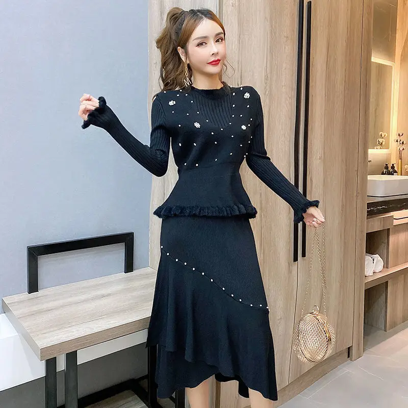 

2021 Autumn Winter New Ruffle Women Round Neck Beaded Knitted Pullover Elegant Sweater + Irregular Skirt 2 Piece Set Y262