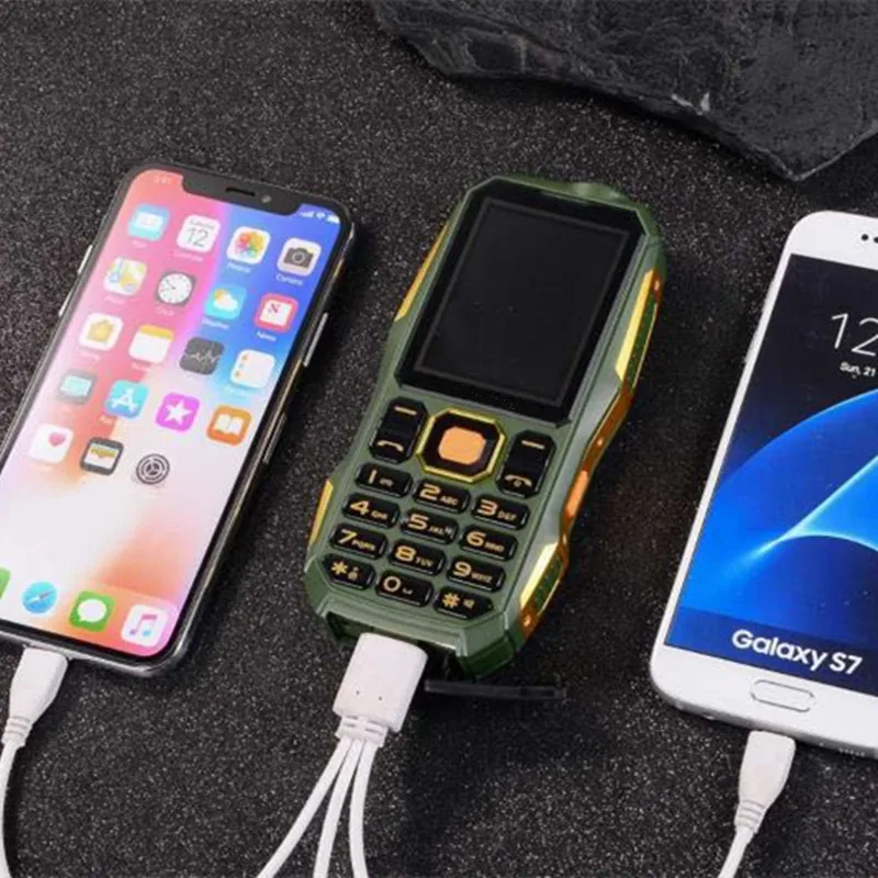 2,4 дюймов дешевый маленький мини Dual Sim мобильный телефон противоударный мощный фонарь Поддержка bluetooth Русская клавиатура MP3 MP4 power Bank