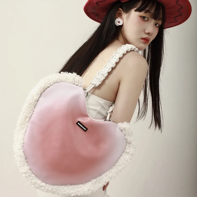 

Plush Bag Women's Autumn and Winter 2021 Heart-shaped Plush Bag Fashion Shoulder Underarm Tote Female Bag