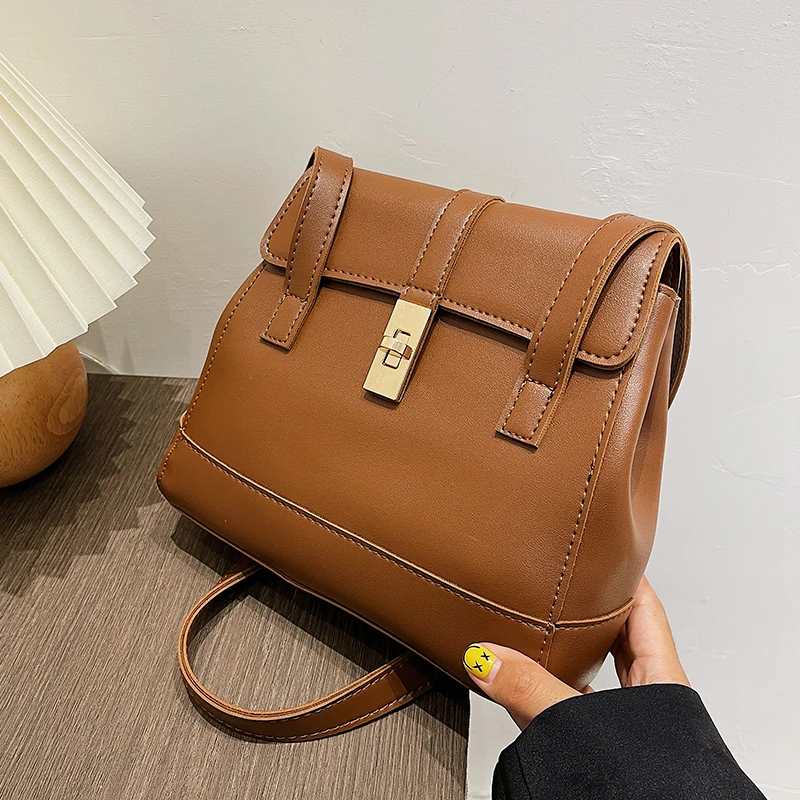 

Осенняя/зимняя Ретро сумка, новинка 2021, женская сумка на плечо, Повседневная универсальная сумка для пожилых, квадратная сумка для подмышек,...