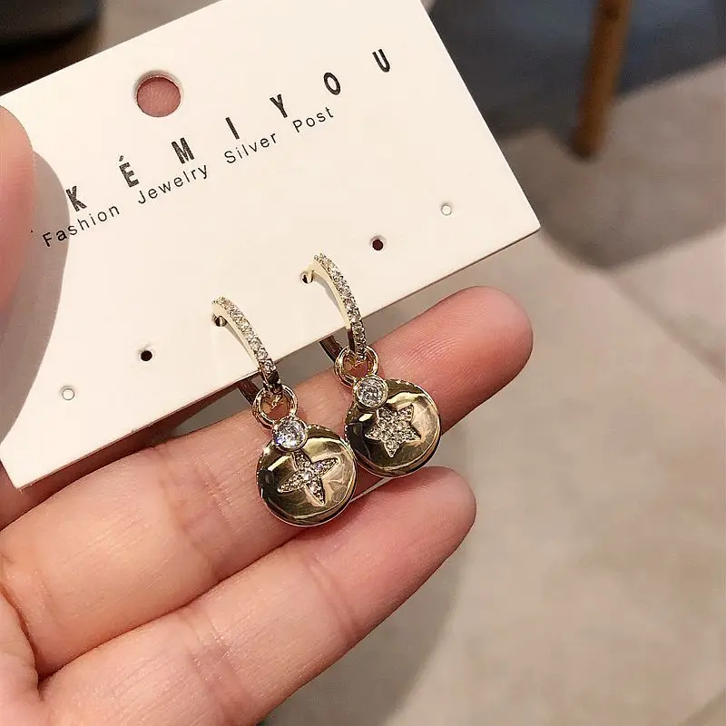 Новые серьги с двойной звездой модные брендовые Качественные фианитами для