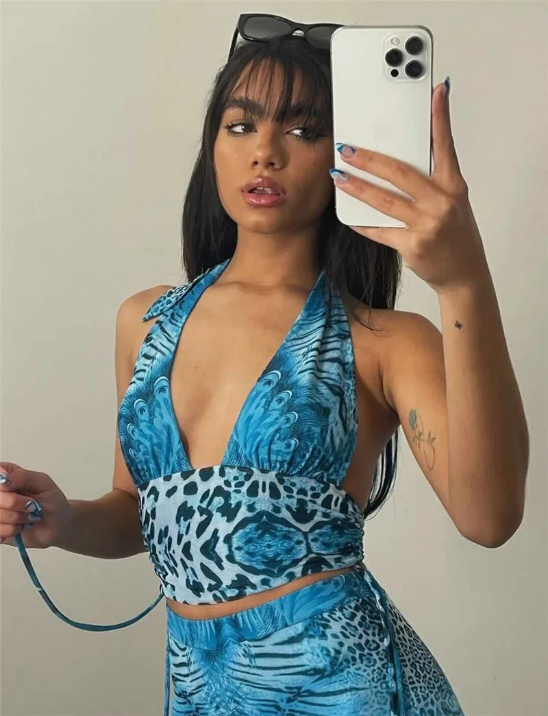 

Женская футболка с леопардовым принтом, голубая летняя футболка с леопардовым принтом и лямкой на шее, 2021