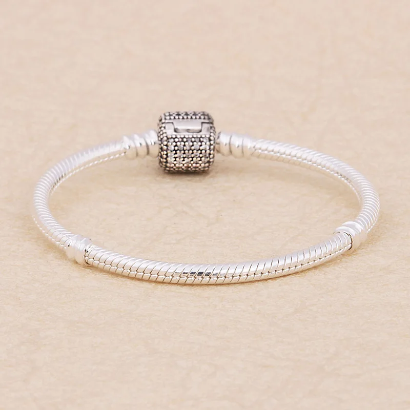 

100% 925 Sterling Silver Pan Bracelet Shiny Round Bracelet With Crystal Buttons Fit European Charm Bracelets Women Jewelry