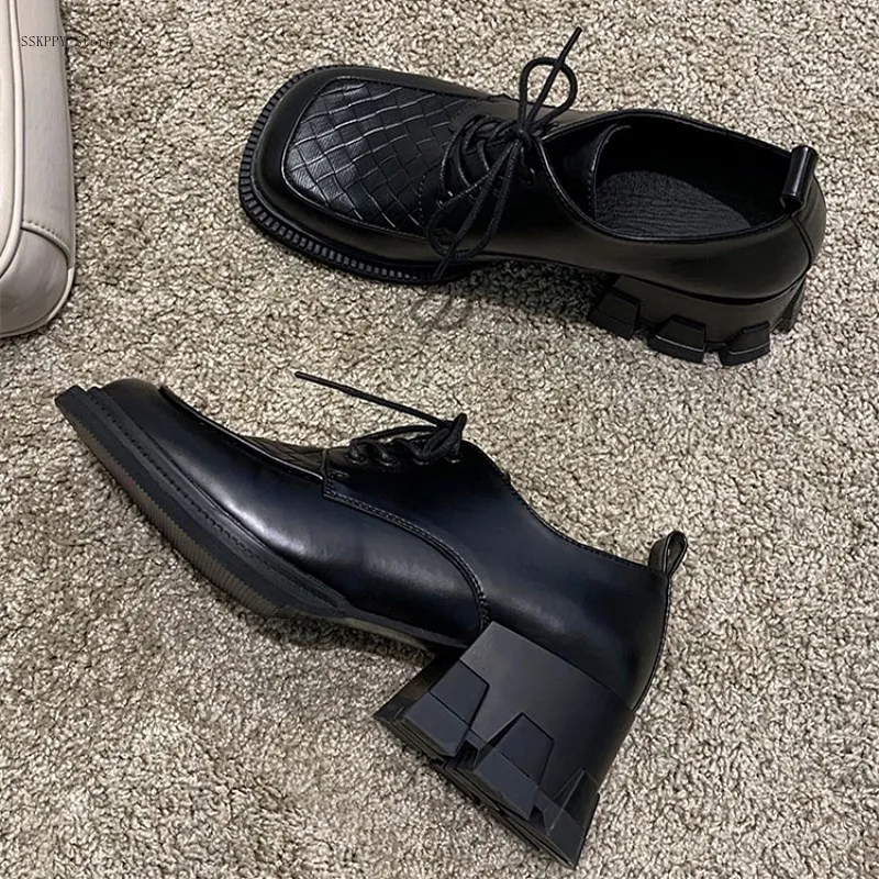 Ladies High Heels Oxford Shoes Autumn New Lace Square Toe Leather Lace High Heels Loafers Fashion Small Leather Shoes