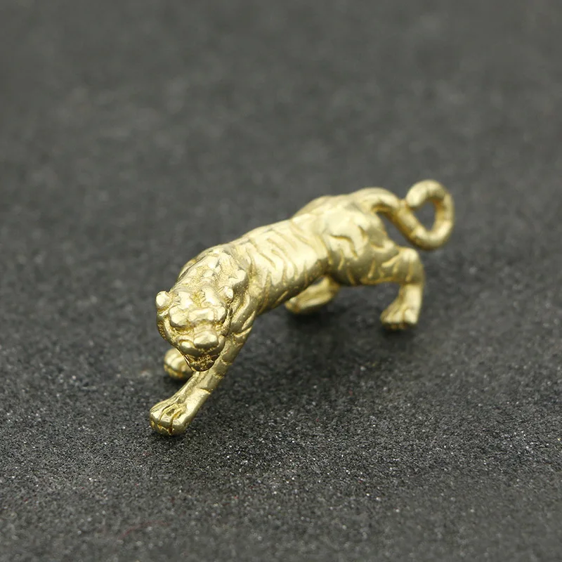 

Tiger Casting Animal Figurine Abstract Geometric Style Metal Retro Sculpture Home Office Room Desktop Decoration Gift Diy