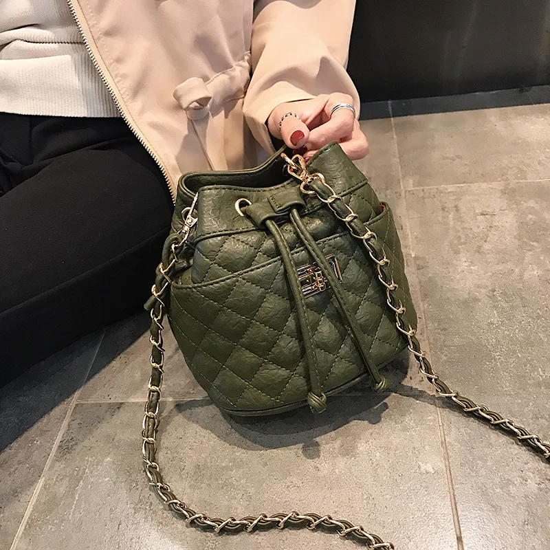 

womens hands xiaoxiangfeng chain 2021 new women's slant span small single shoulder simple fashion mini bucket bag purses