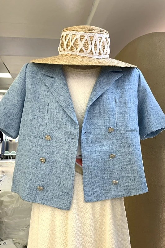 

Double-breasted cotton and linen suit jacket women's short Korean 2021 summer new temperament love buckle slim suit