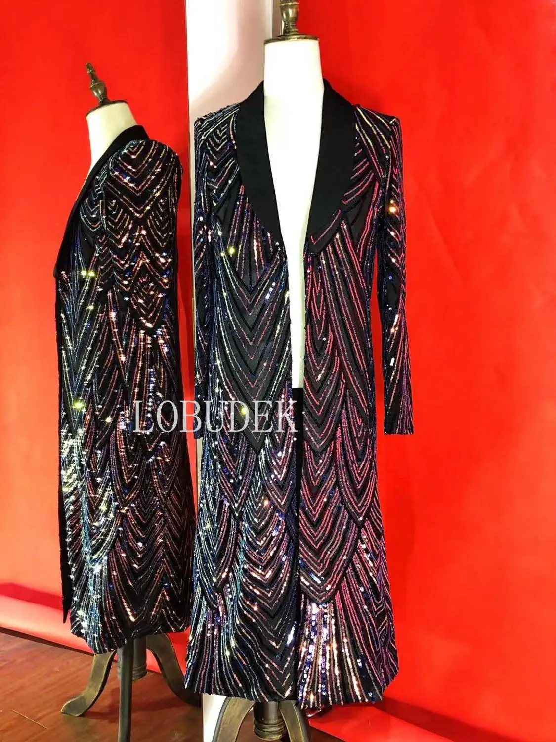 Светоотражающее пальто из искусственного меха с блестками фиолетовое синее