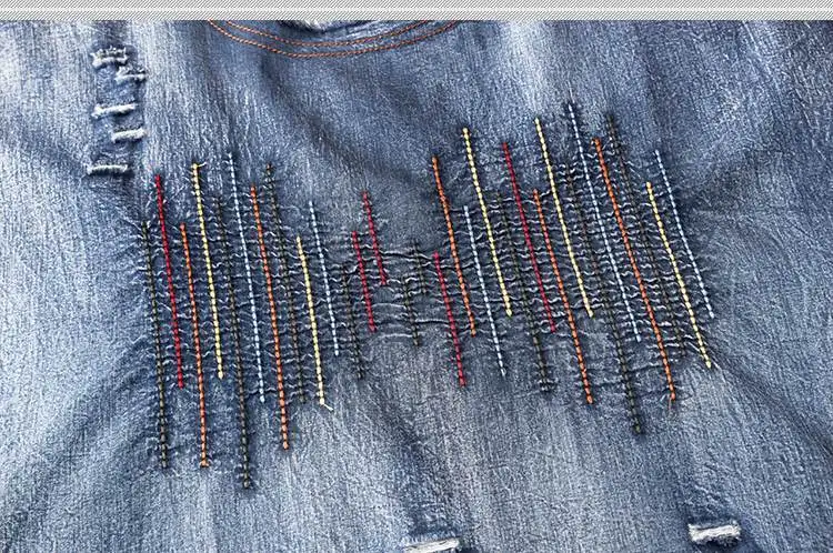 Женский джинсовый костюм с вышивкой свободный спортивный из двух предметов