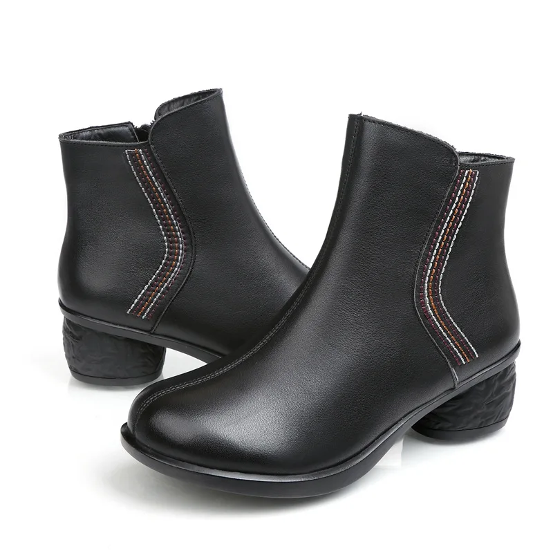 Женские полусапожки на толстом низком каблуке новая теплая Женская обувь в стиле