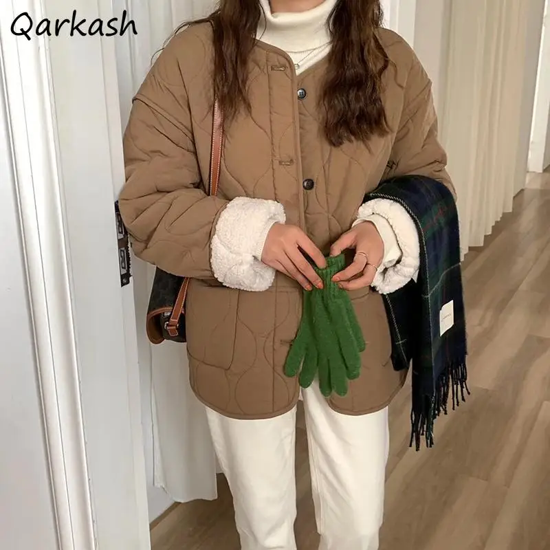 Короткая стильная женская парка в стиле ретро из овечьей шерсти с ромбовидным