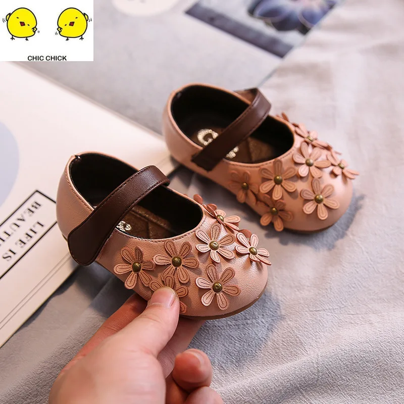 Детская кожаная обувь принцессы для девочек мягкая подошва маленьких 1 2 лет