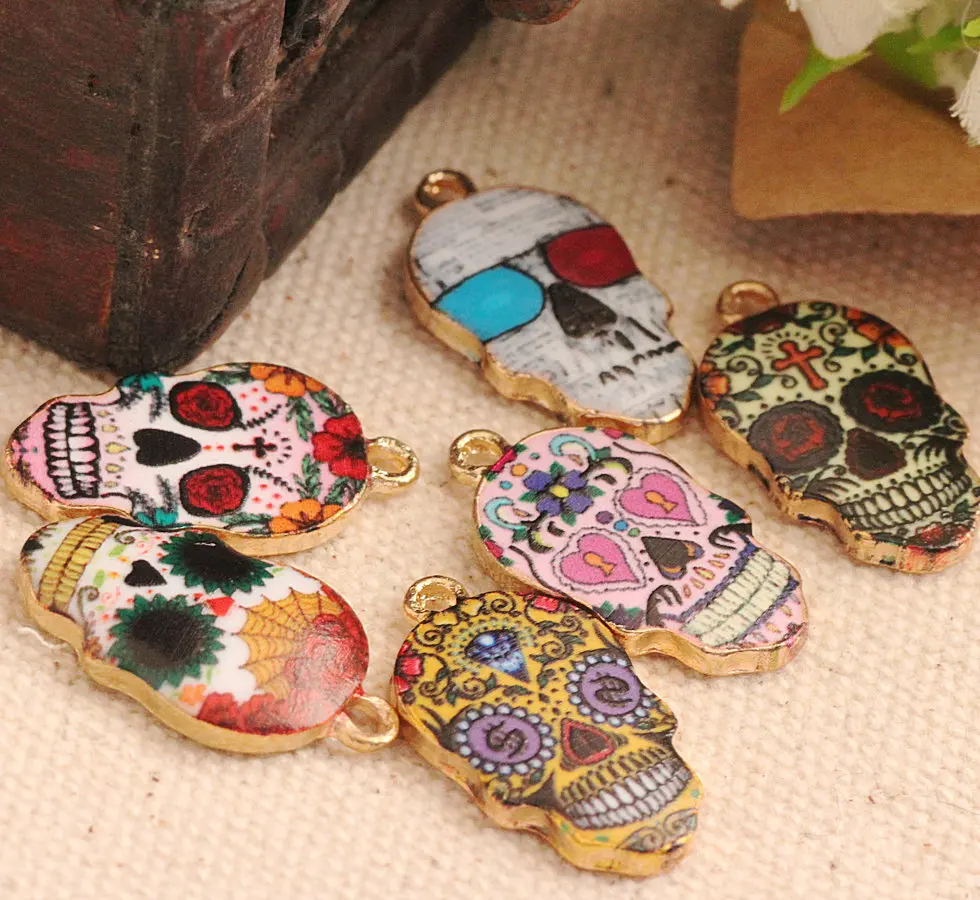 30 шт.) Расширенные шармы с черепами Calavera очаровательные капризные праздничные