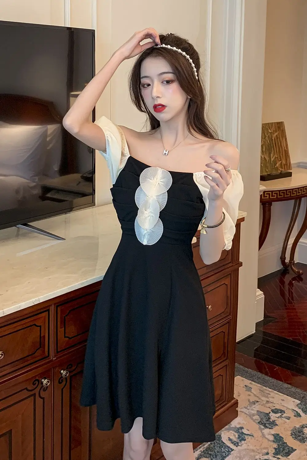 

COIGARSAM Sexy Women dress French Style Slash neck Panelled High Waist Dresses Black 3058