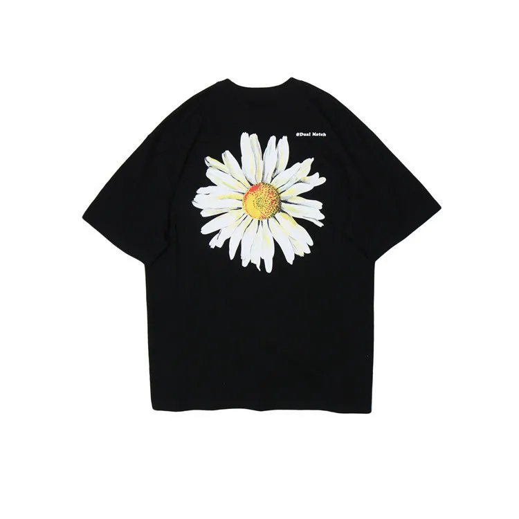 

EuropeanandAmerican loose Daisy print men's T-shirt fashion round collar hip-hop style cuff short sleeves five-quarter sleevetop