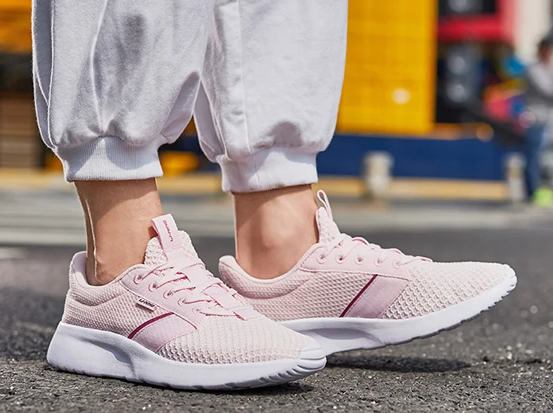 Li-Ning/Женская Базовая мягкая обувь для образа жизни; удобная спортивная обувь с дышащей подкладкой для фитнеса; кроссовки-светильник; AGCP084 YXB311