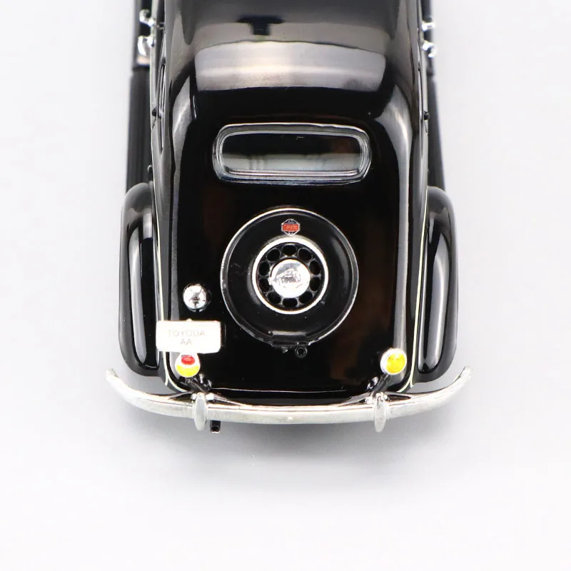 

1/43 scale 1936 classic car alloy car model toy gift collection