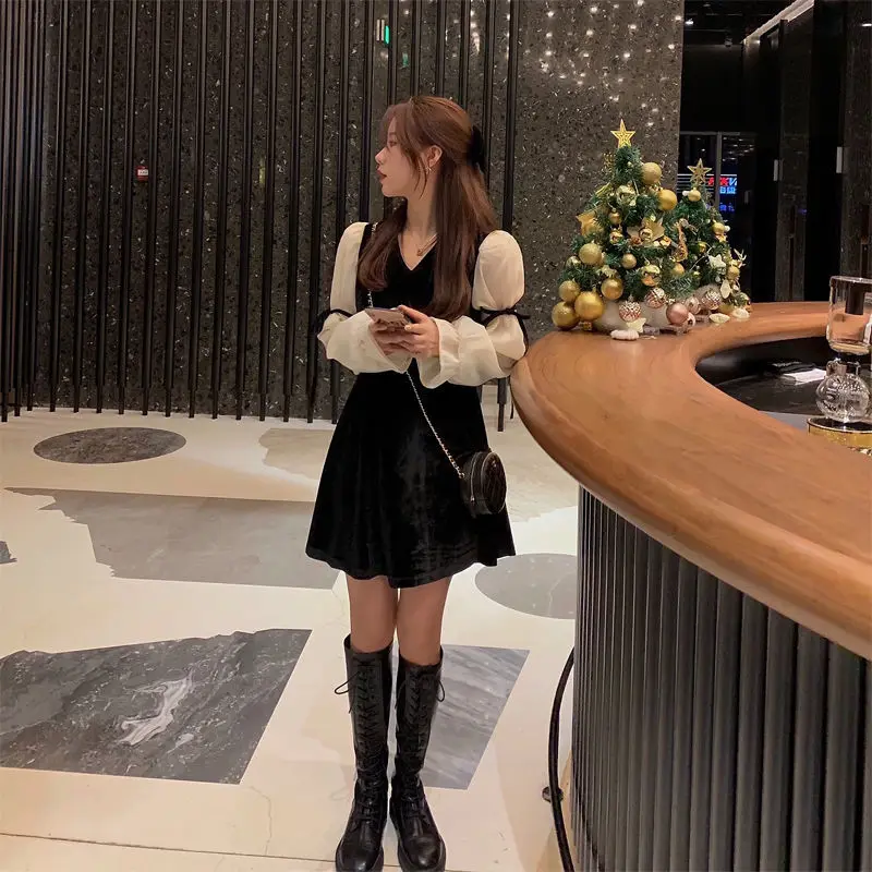 Французское винтажное мини-платье женское весеннее кружевное бархатное