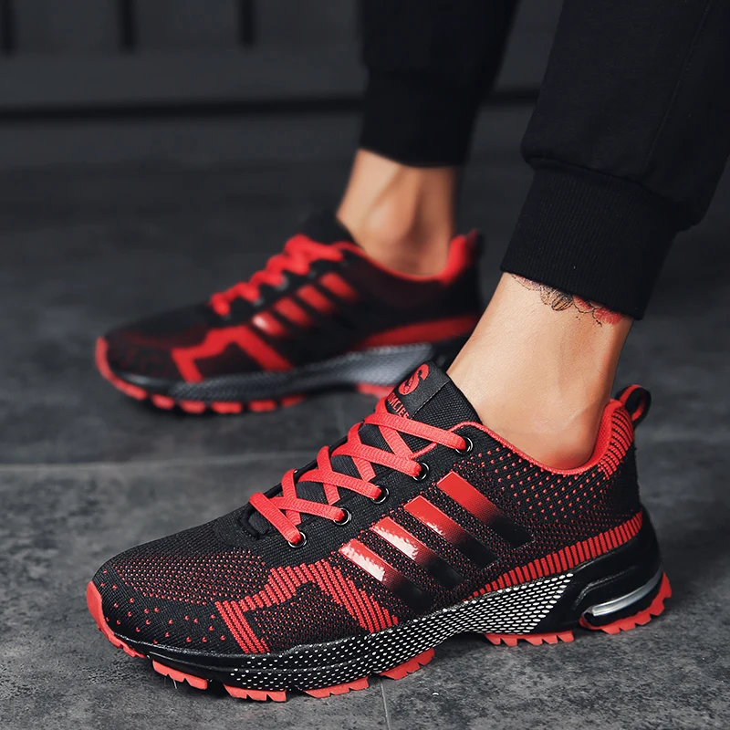 

Women and Men Sneakers Couple Flying Woven Mesh Breathable Ultra-light Sports Shoes Outdoor Sports Running Shoes