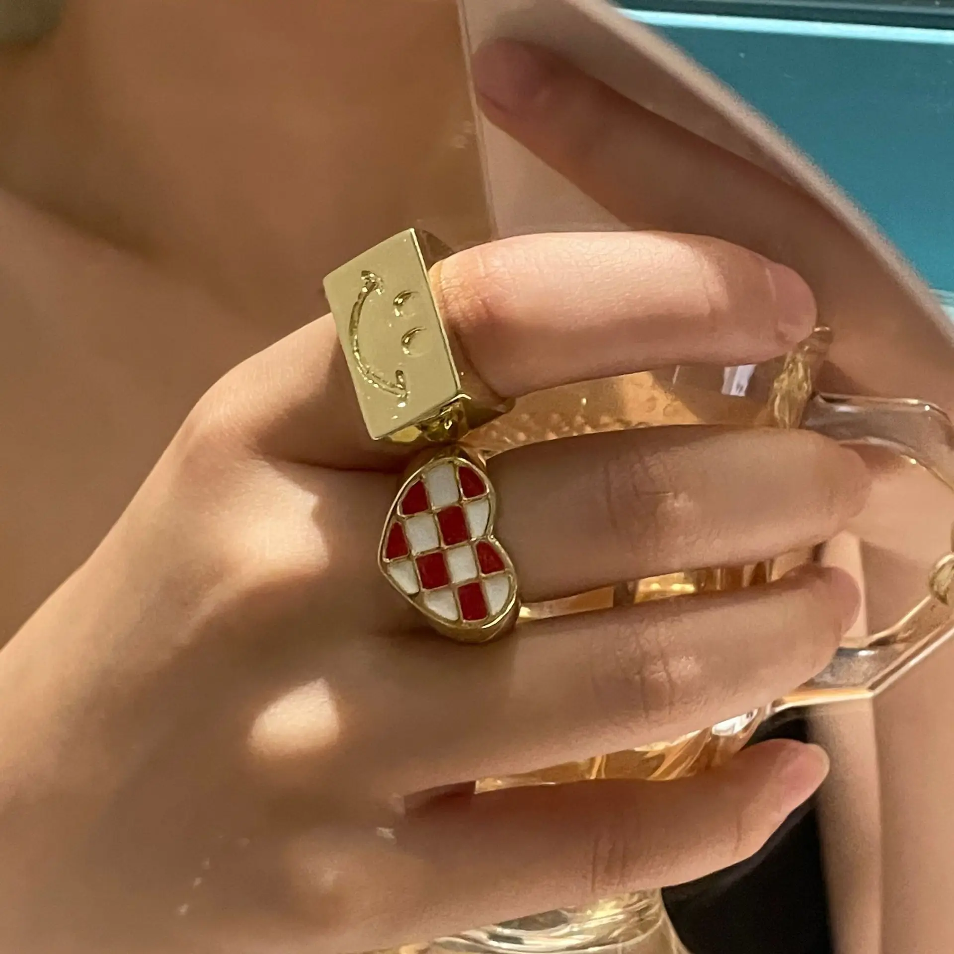 

New Ins Vintage Metal Love Red Heart Ring Simple White Plaid Smiley Rings For Women Girls Fashion Jewelry Gift