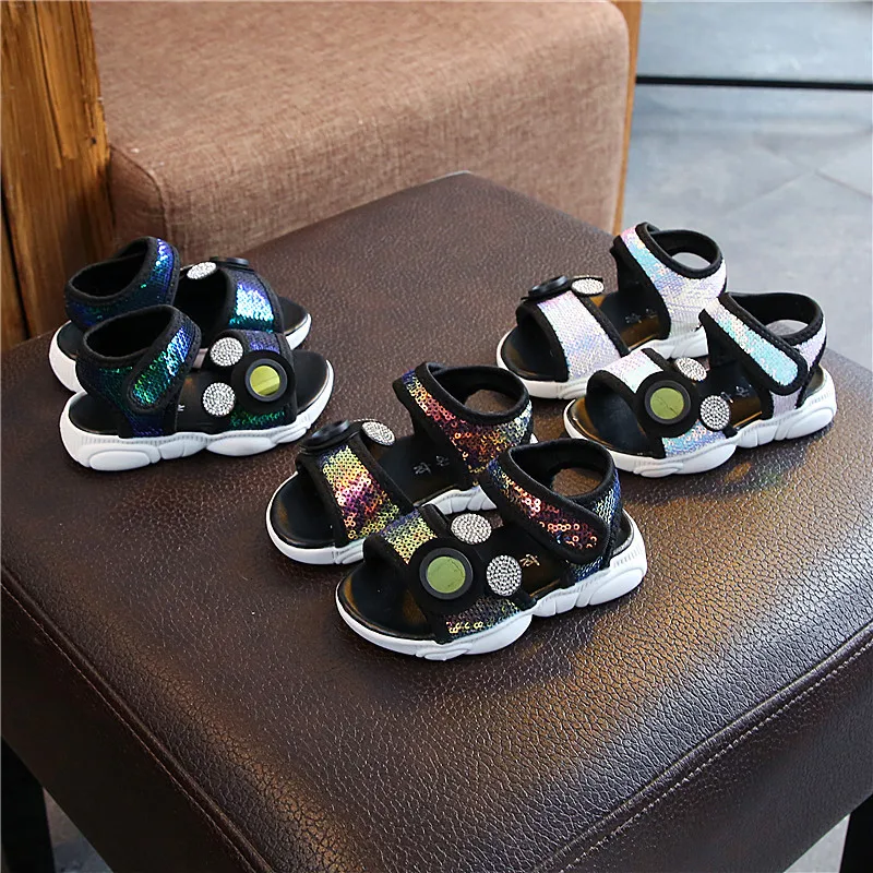 

2019Summer Children's Girls Sandals Children's Soft Bottom Non-slip Outdoor Sandals Boys Light Beach Shoes Girls Bear Shoes Cute