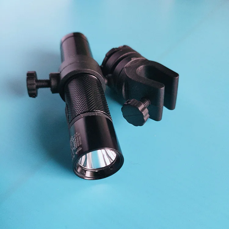 Миниатюрный взрывозащищенный фонарик JW7302 для пожарных и электроэнергетических служб: мощное освещение для маленького обслуживания и аварийной сигнализации.