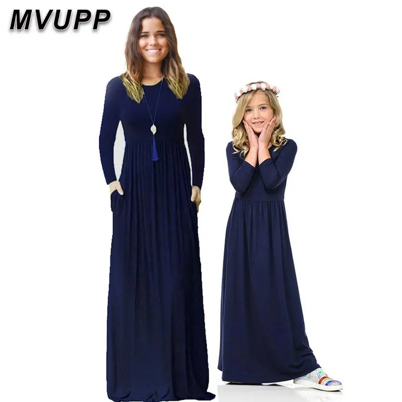 MVUPP/платья для мамы и дочки Одинаковая одежда семьи меня зимнее платье с длинными