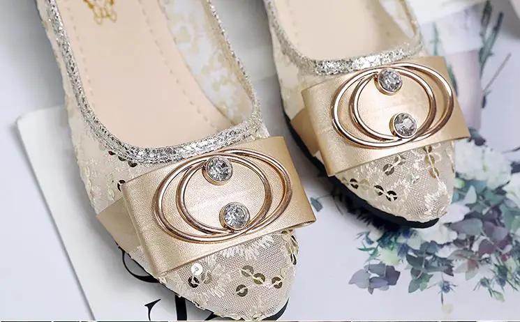 Женская обувь в европейском стиле Очень популярная женская повседневная с