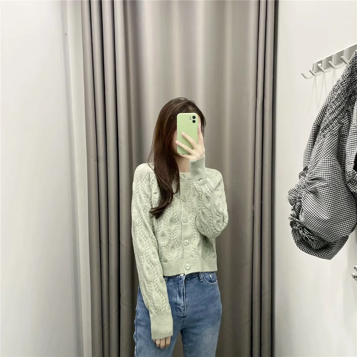 

Crew-necked button-down eight-ply braided long-sleeved cardigan coat
