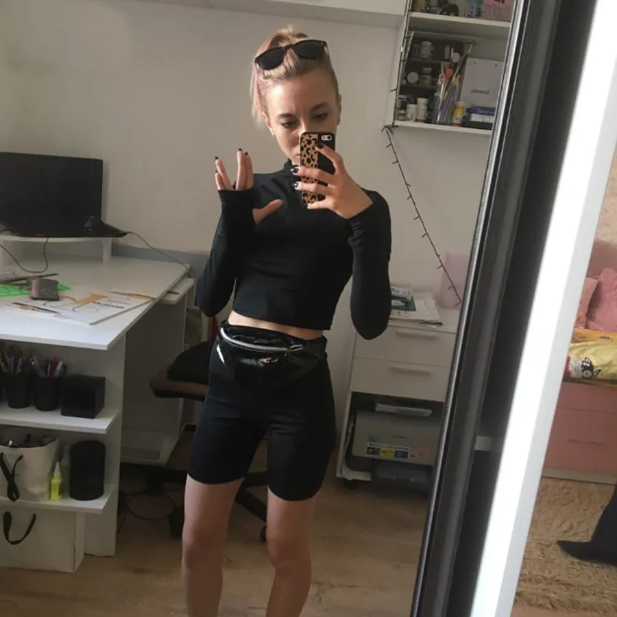 

Hot Sale Female Fluorescence Fitness Two Pieces Sets Autumn Full Sleeve Zipper Turtleneck Tops And High Waist Shorts Suits