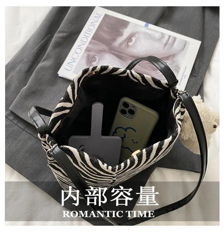 

Women zebra-stripe shoulder bag purses and handbags crossbody bags for women tote bags for women