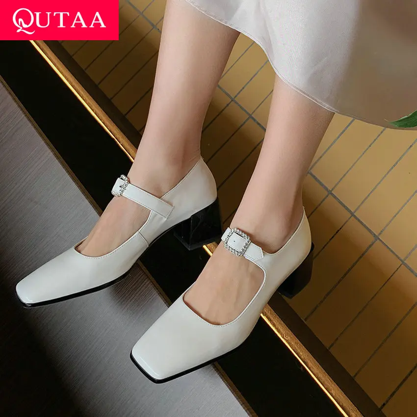 

QUTAA 2021 Cow Patent Leather Women Shoes Square Toe Vintage Style Female Pumps Crystal Buckle Square High Heels Size 34-39