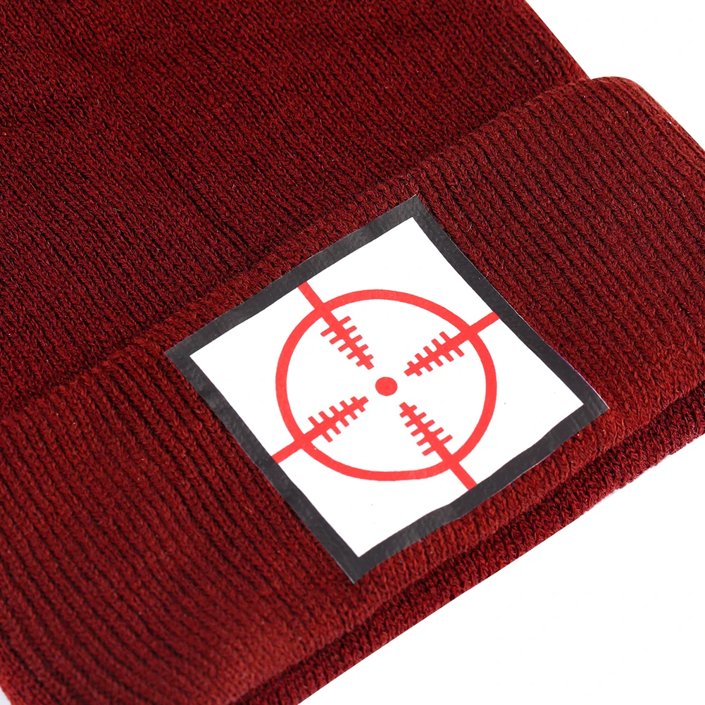 Весенняя вязанная женская шапка с принтом спереди в стиле хип хоп уличная