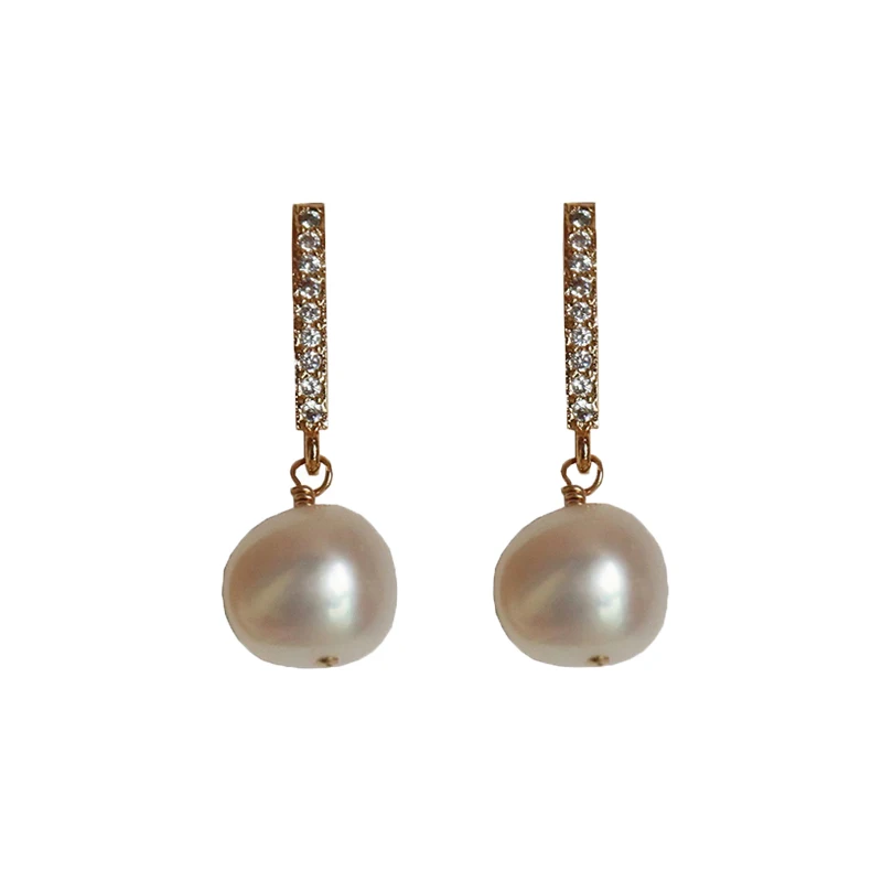 

Vintage Baroque Pearl Pendant Drop Earrings For Women Girls Fashion Jewelry Contracted Elegant Temperament Zirconia Earrings