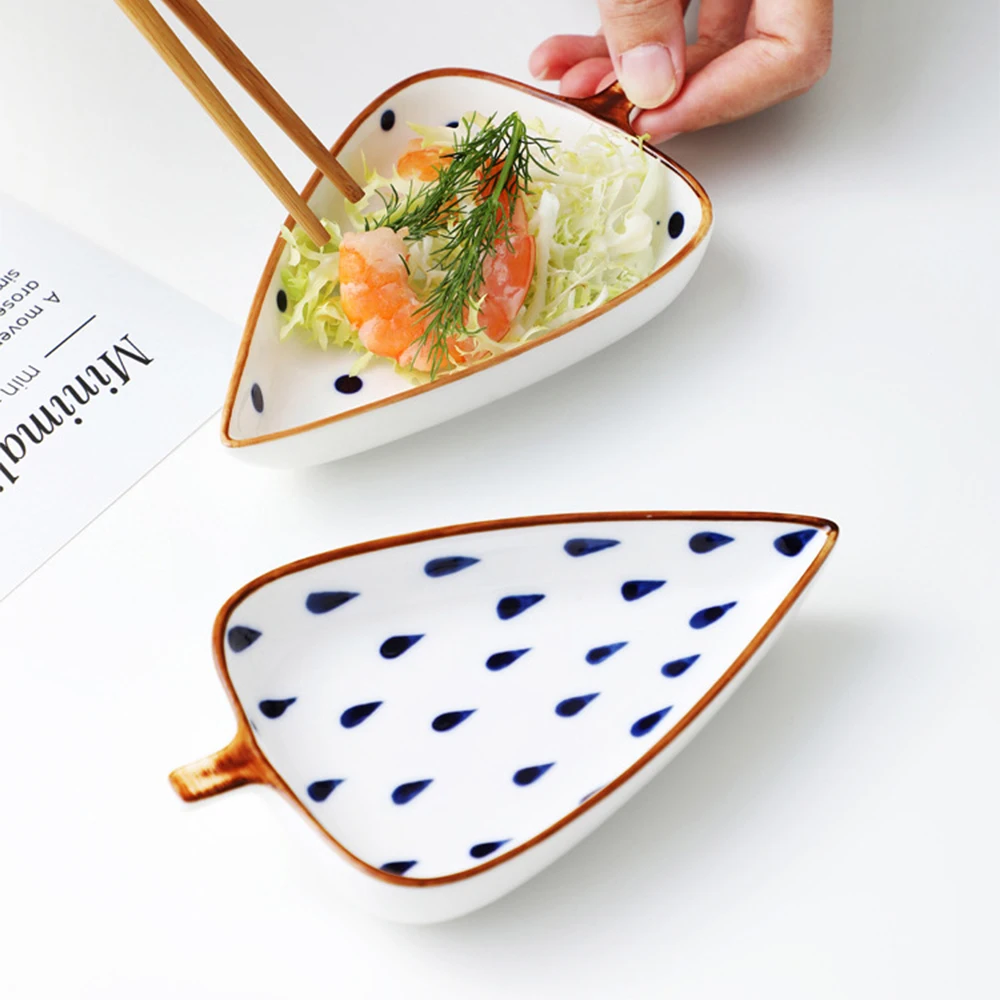 

Creative Leaf Shape Seasoning Bowl Ceramic Multipurpose Small Plates Appetizers Snack Dish Sauce Kitchen Dishes Sushi Cake Tray