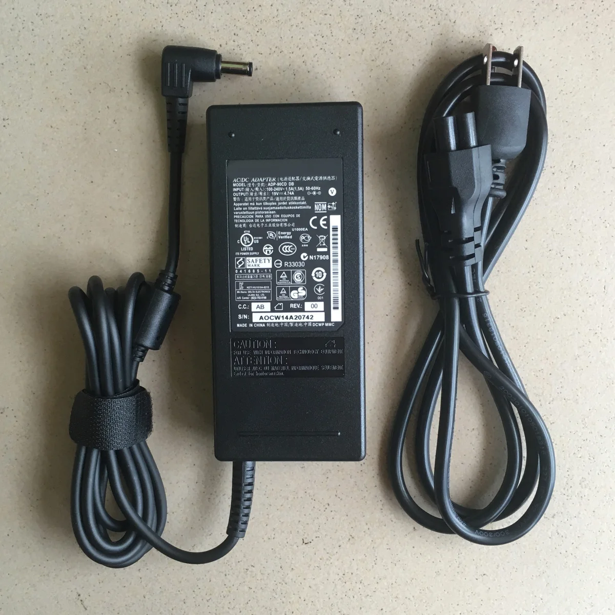 Новый ADP-90YD 90W ноутбук Зарядное устройство AC/DC адаптер для ноутбука Asus R704A S400CA S500CA