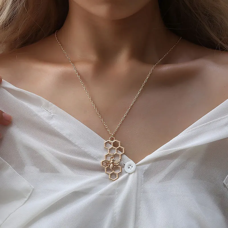 KPOP FashionHoneycombPendantNecklace женский творческой пчела ожерелье с насекомыми банкетные