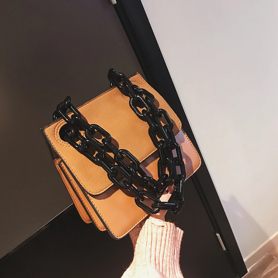 

Casual Acrylic Chains Women Handbags PU Leather Lattice Crossbody Bags For Women Small Flap Bolsa Brand Messenger Bags Girls New