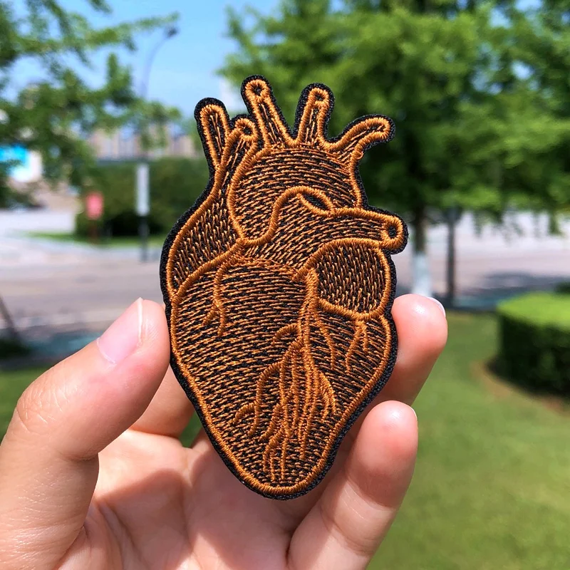 Простые шестицветные нашивки в форме сердца для вышивки одежды швейные на одежду