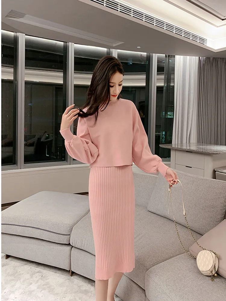 Женский трикотажный костюм-двойка Однотонный свитер и платье на бретельках